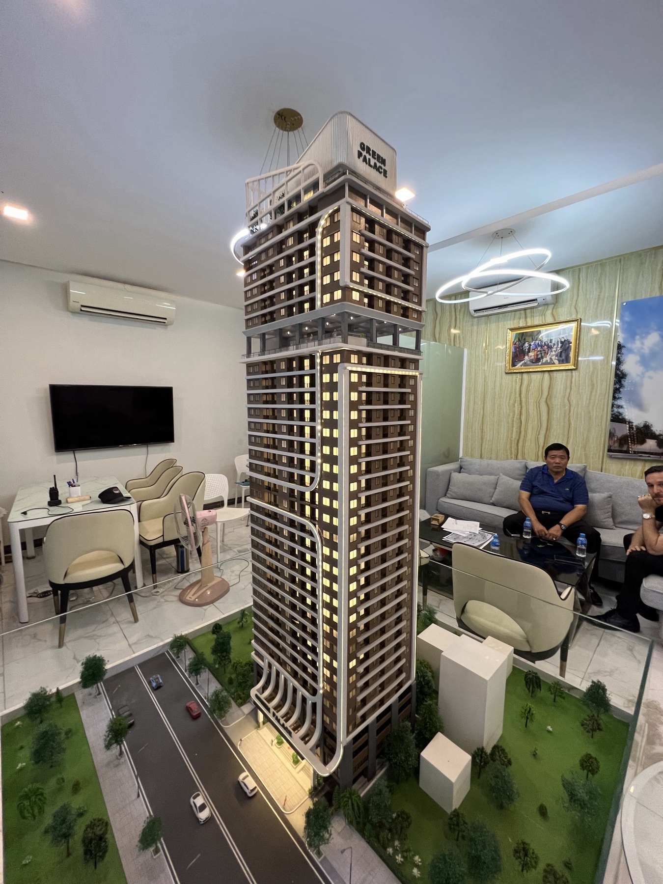 Previous Green Palace design, sales gallery and scale model, view 5